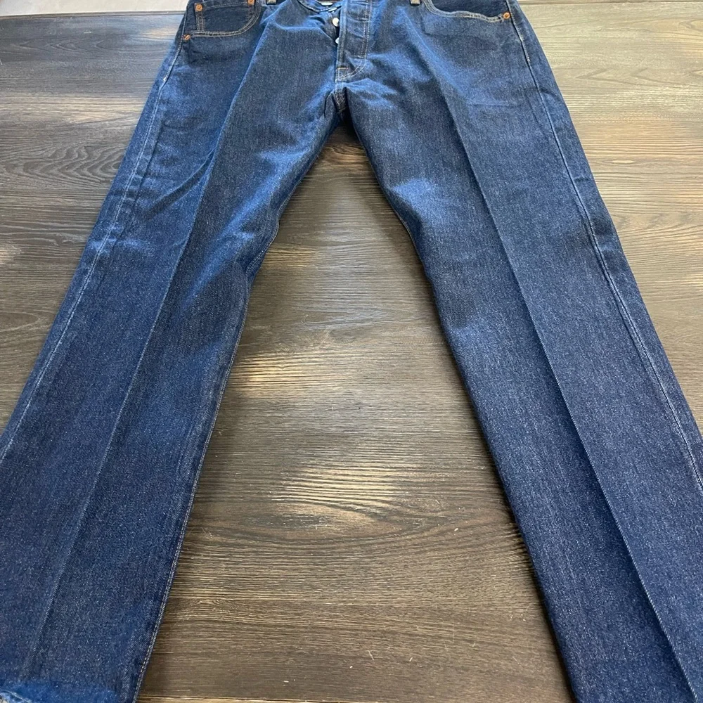 Vintage Levi Strauss 501 Button Fly Jeans - Picture 2 of 9
